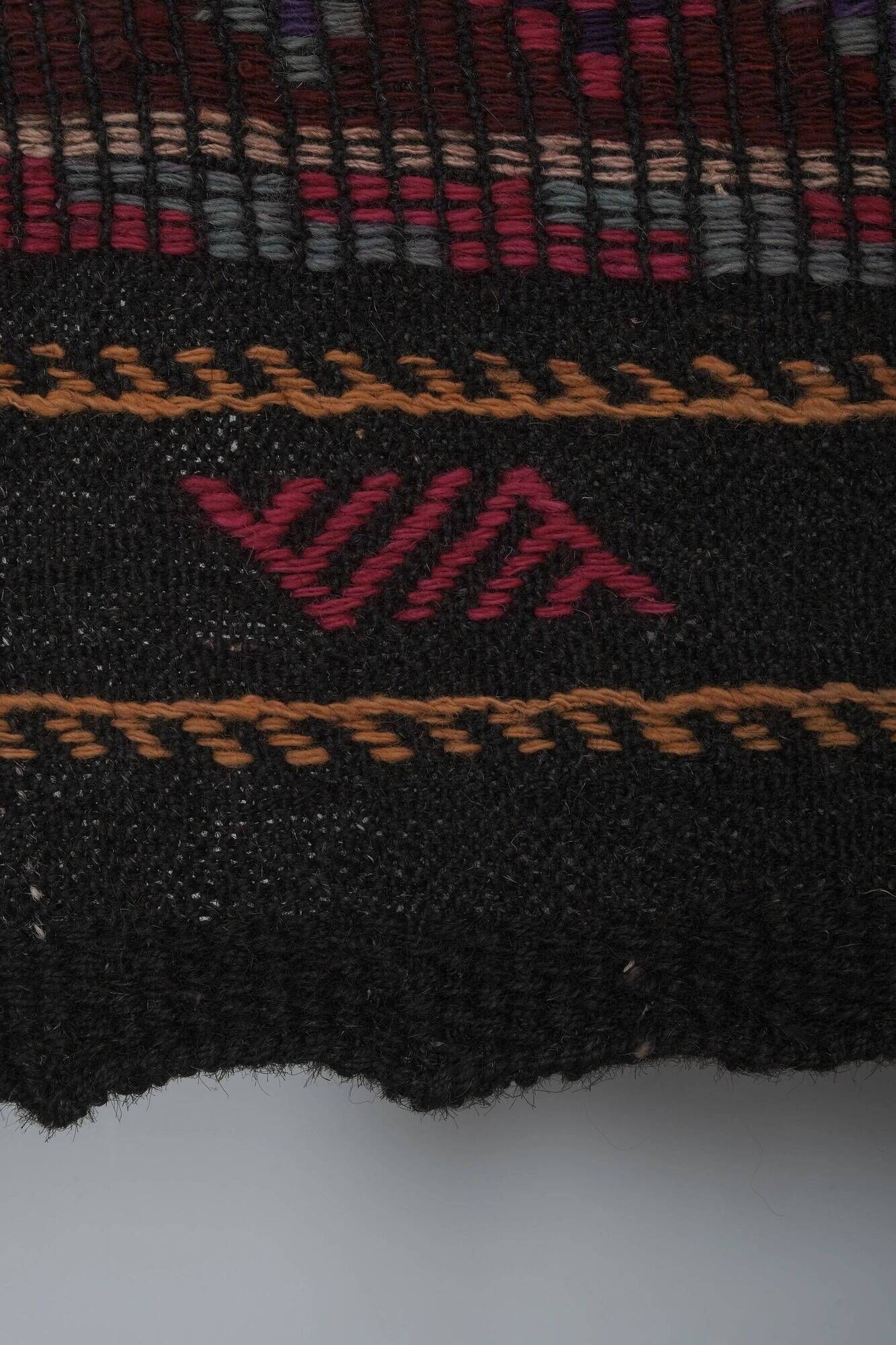 Vintage Turkish kilim, handwoven, 169x280 cm.