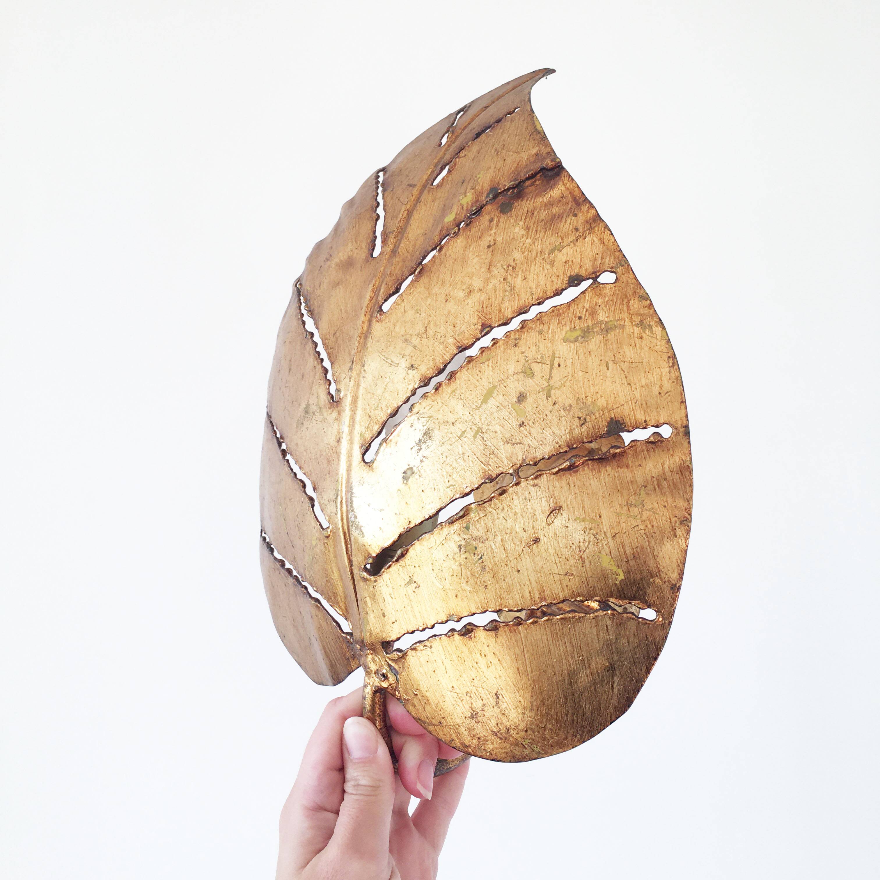 Leaf wall lamp in gold metal 1970