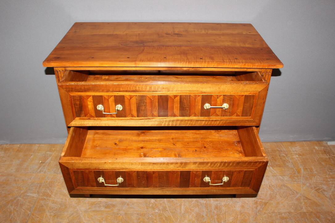 Louis XVI style chest of drawers in walnut and 19th century marquetry