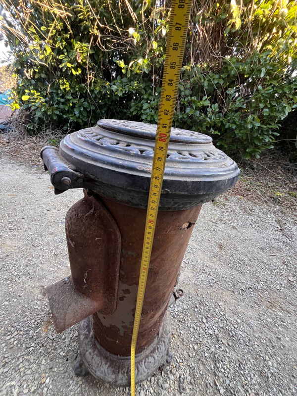 Poêle à bois ancien