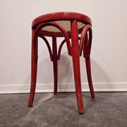 Tabouret craie rouge années 50