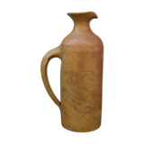Sandstone pitcher