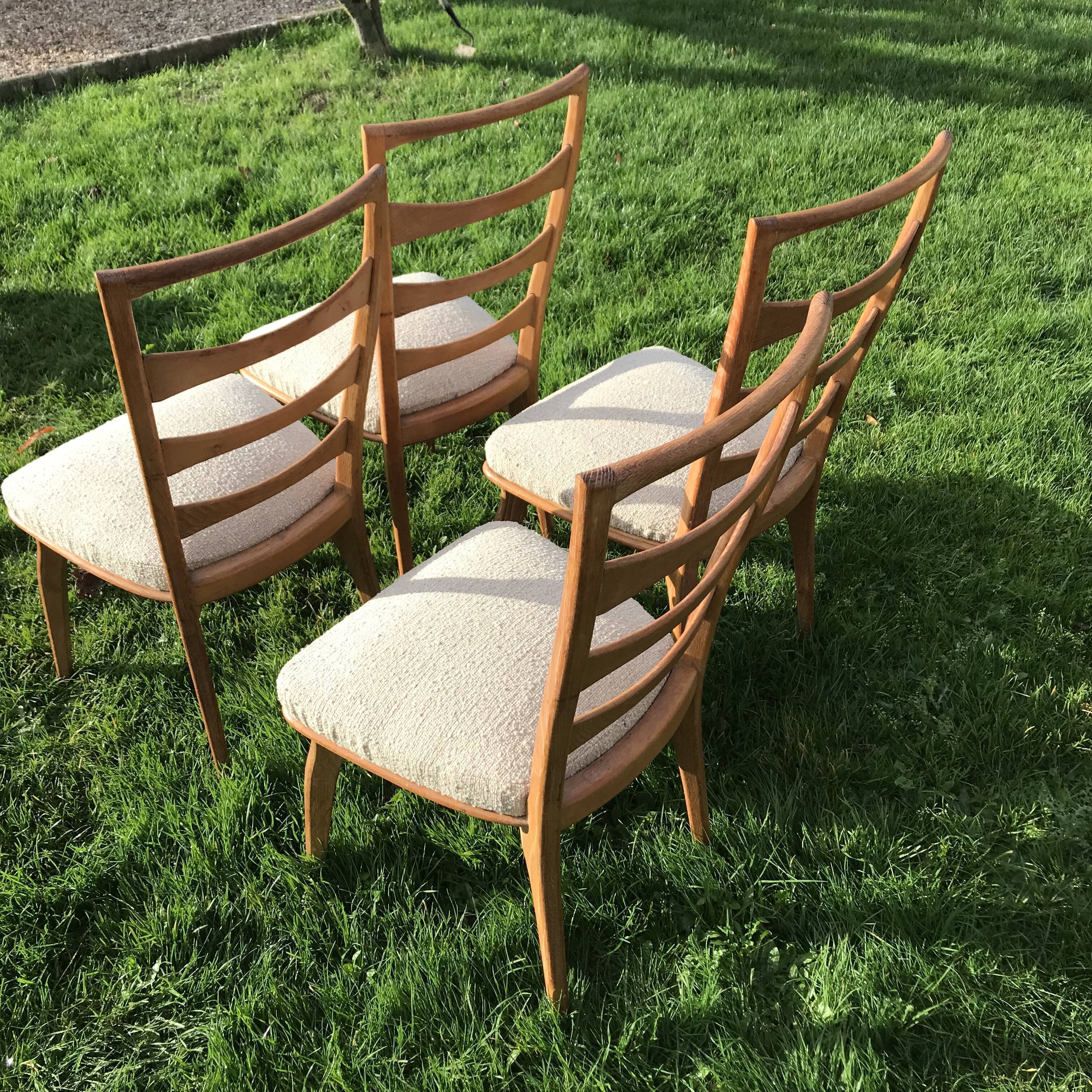 Lot de 4 chaises vintage en chêne blond et assise beige