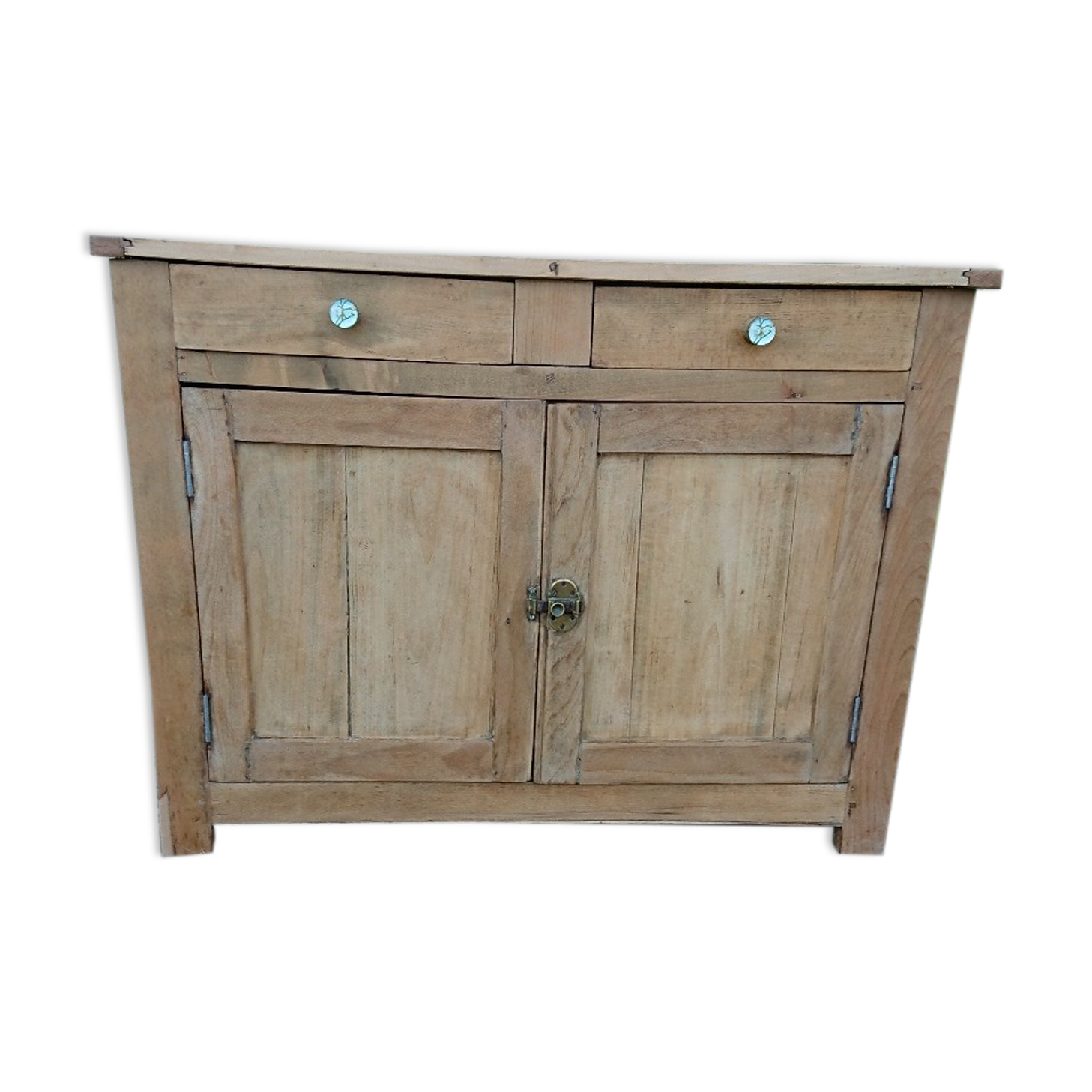 Parisian style country buffet