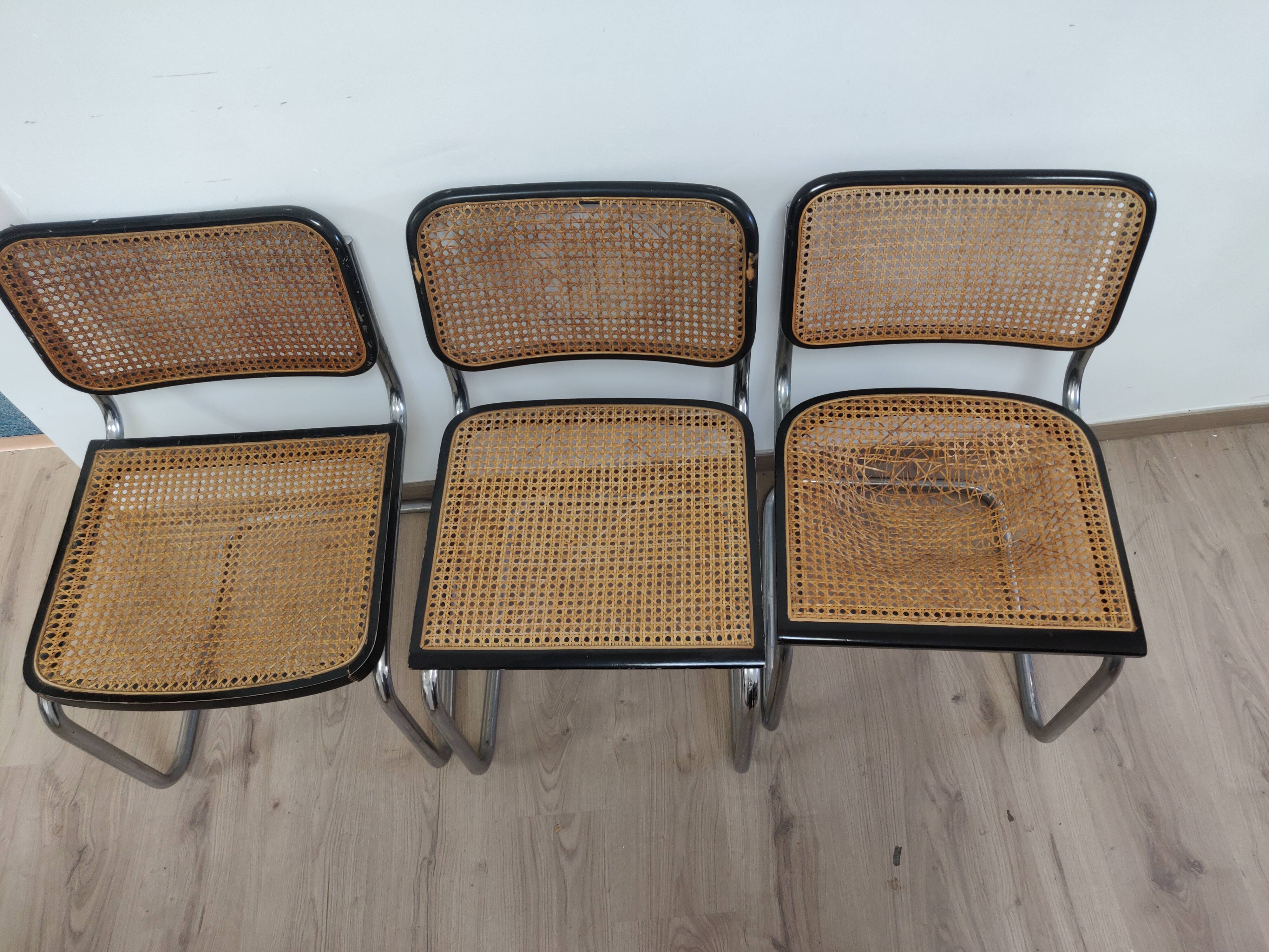 Trio de chaises par marcel breuer modele b 32