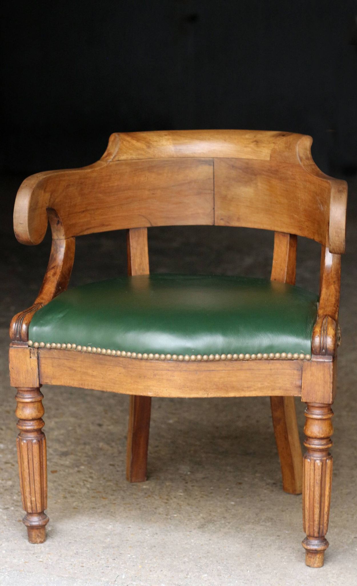 Restoration chair of the national collections. Stamped.