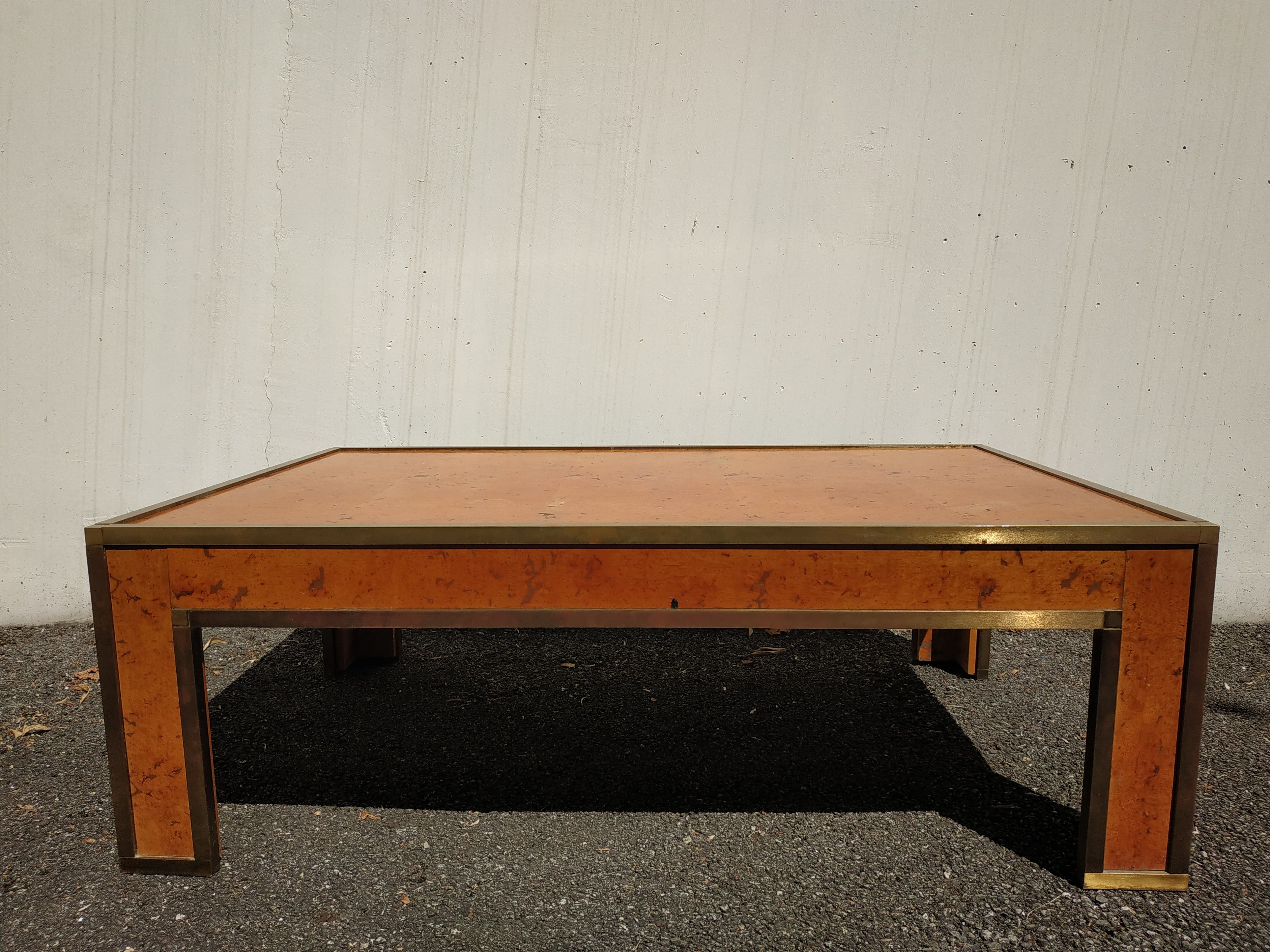 Coffee table magnifier to elm and brass year 1970