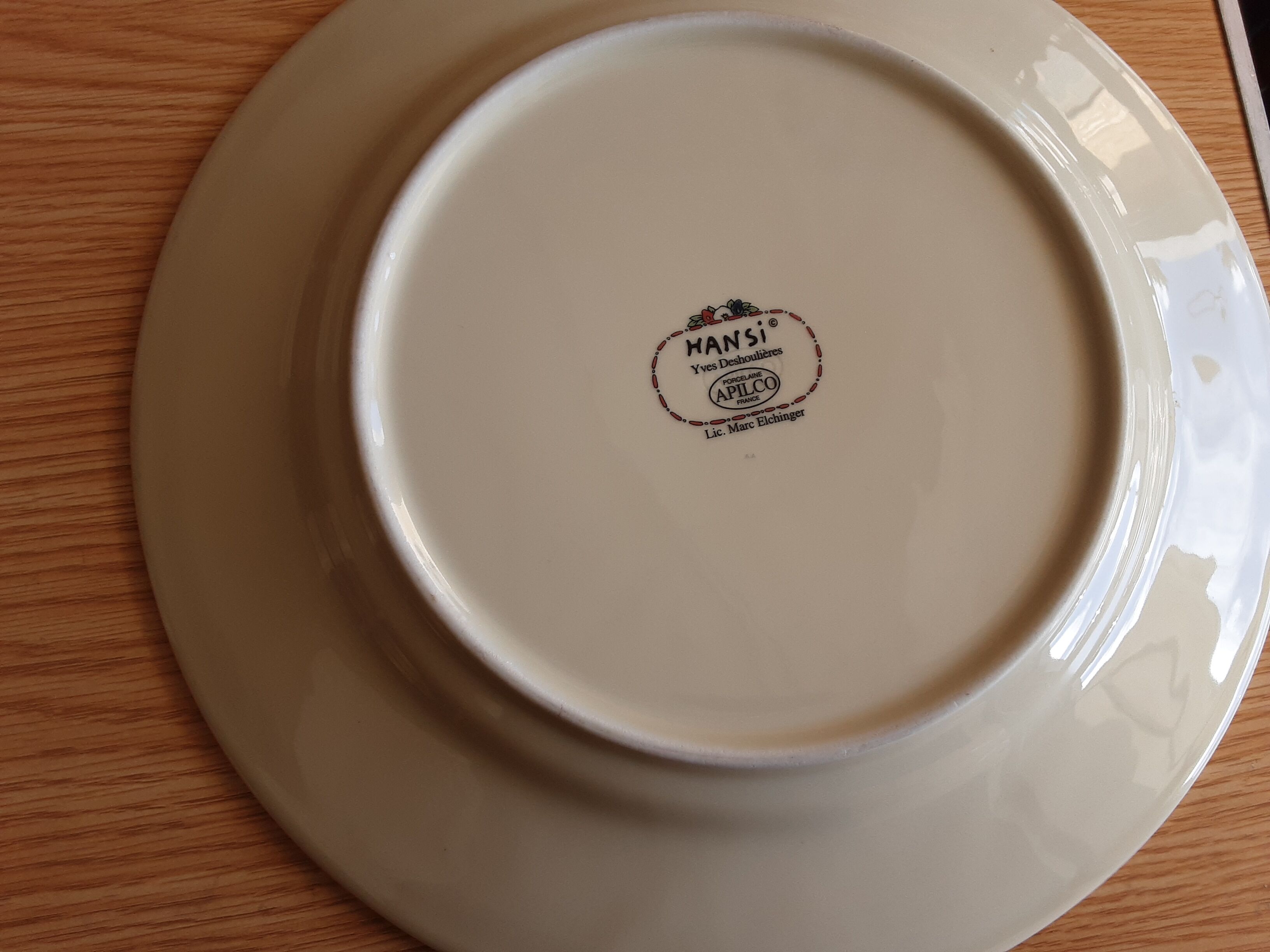 Porcelain dish Apilco drawing Hansi