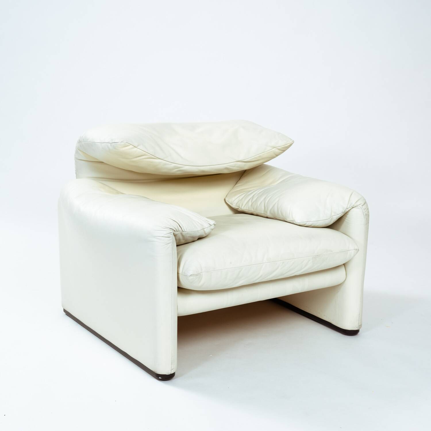 Chaise Maralunga de Vico Magistretti en cuir blanc