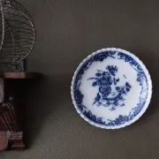 Ancienne assiette décorative en faïence Hollande XVIIIe