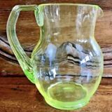 Ancien gros pichet carafe pot broc à eau en ouraline