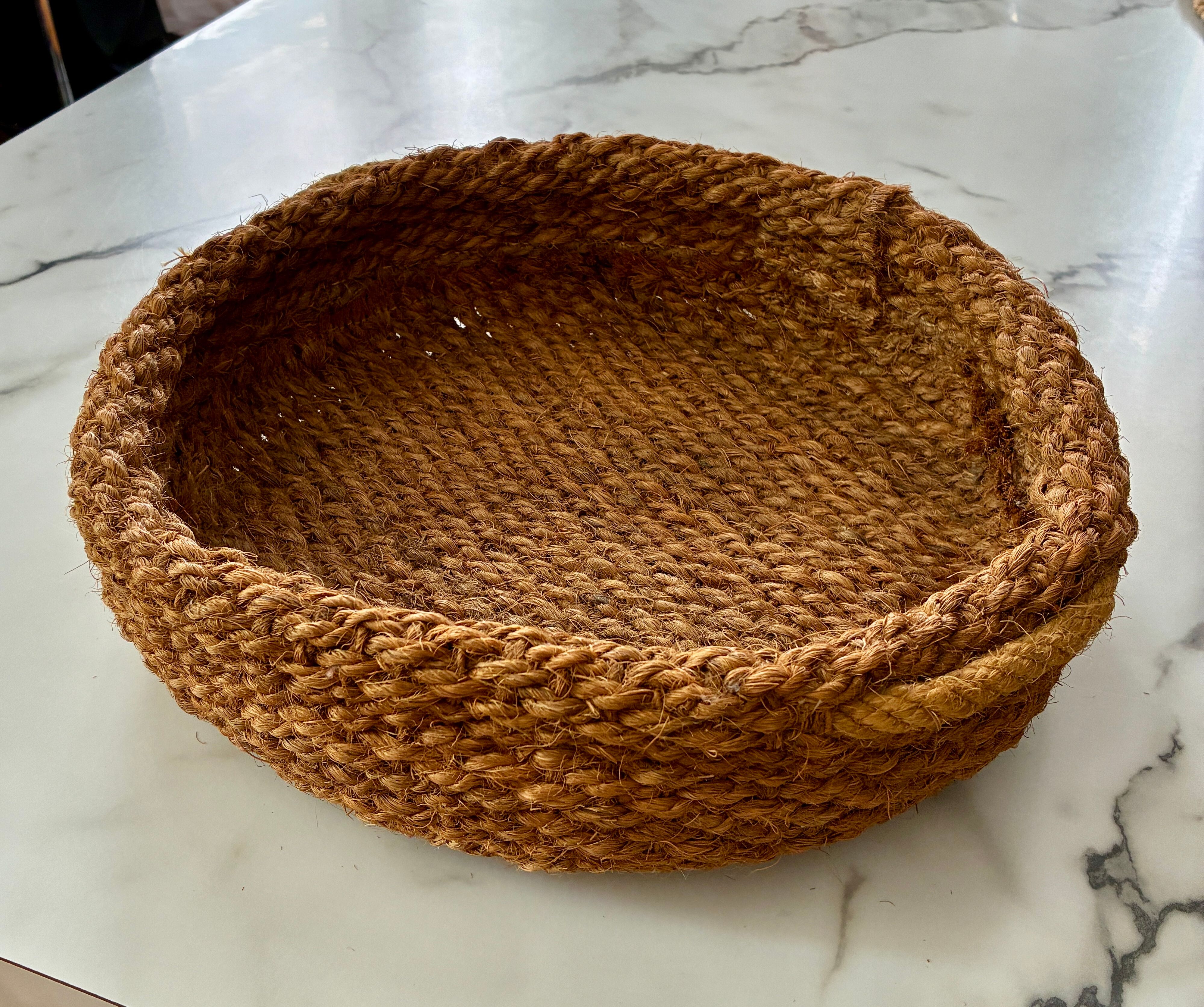 Natural jute tray basket