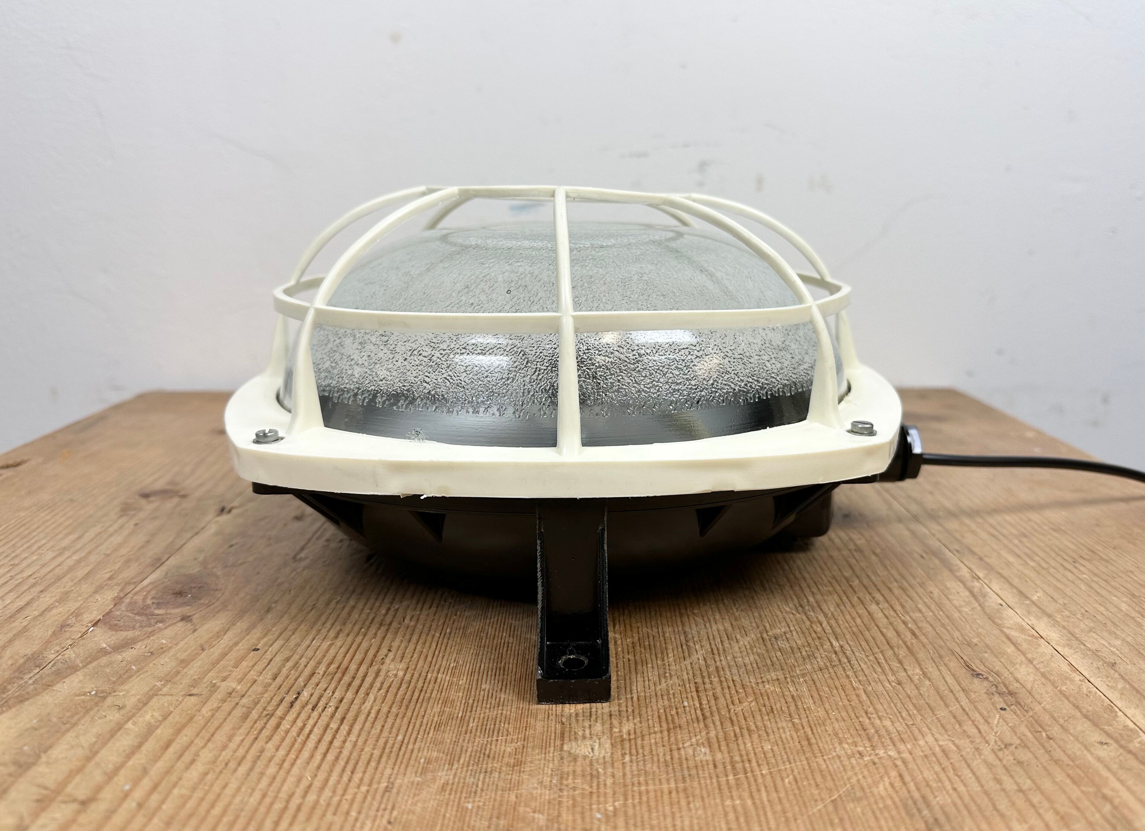 Industrial bakelite wall or ceiling light from Elektrosvit, 1980s