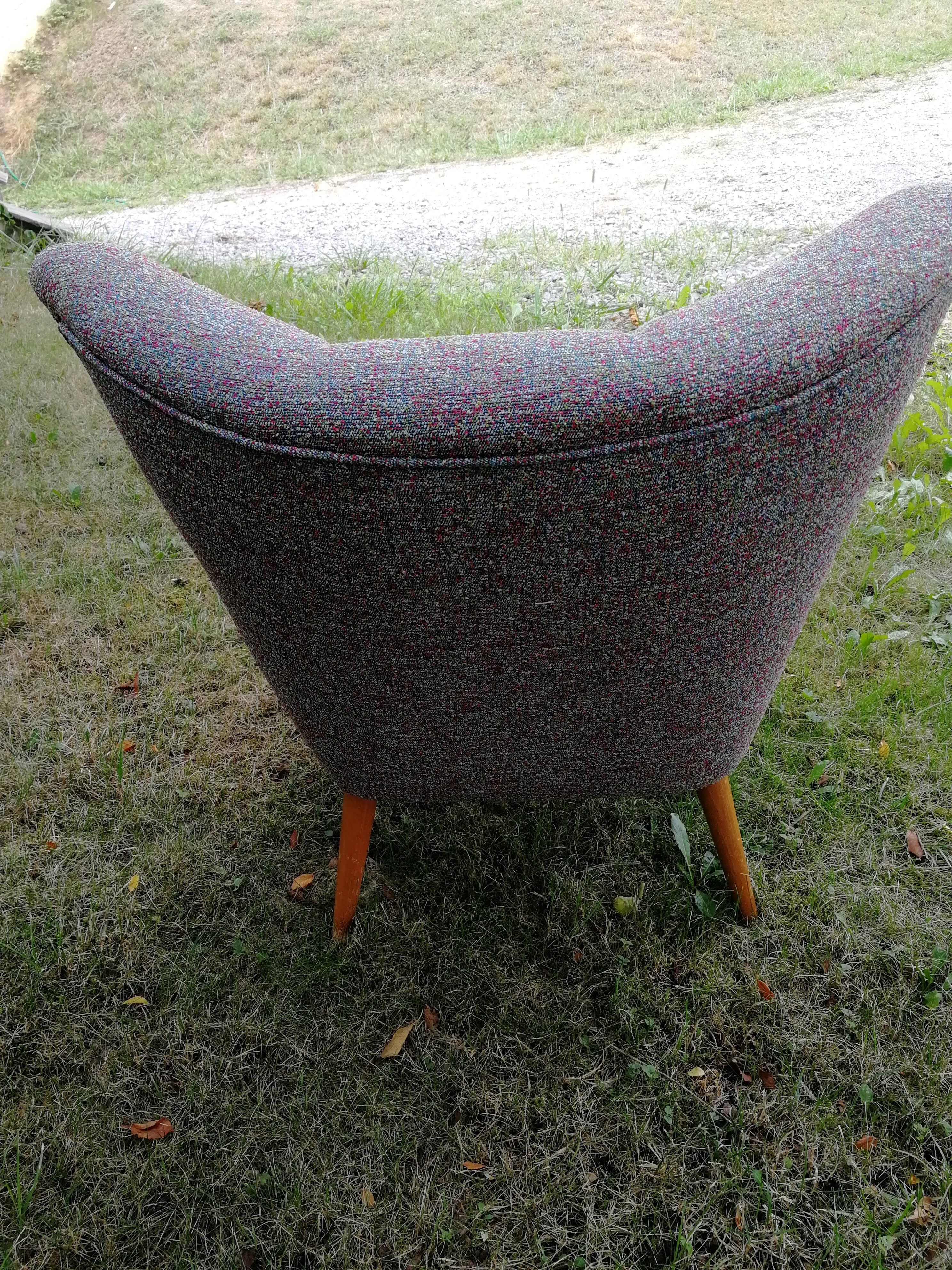 Cocktail chair