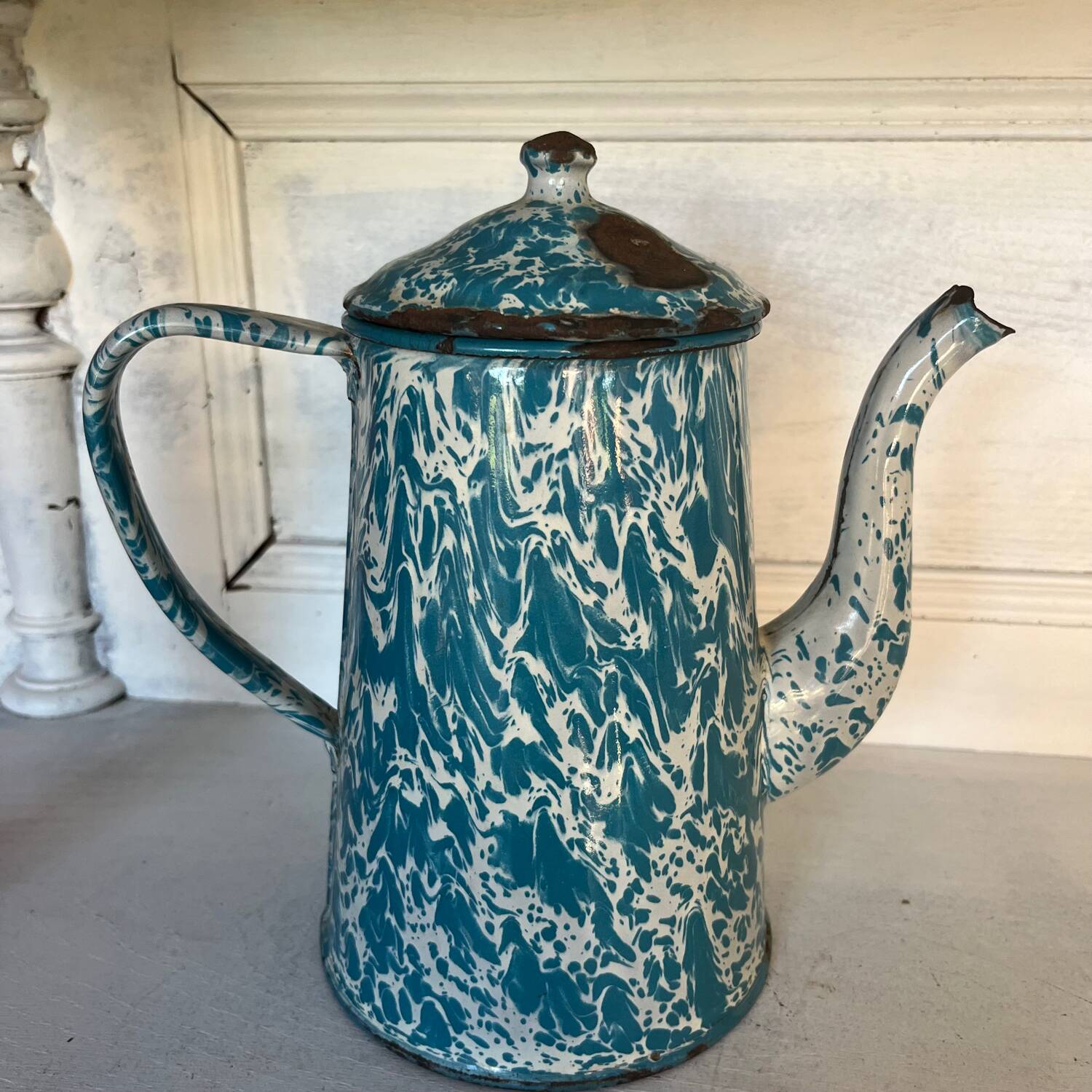 Enameled sheet metal coffee maker