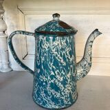 Cafetière en tôle émaillée