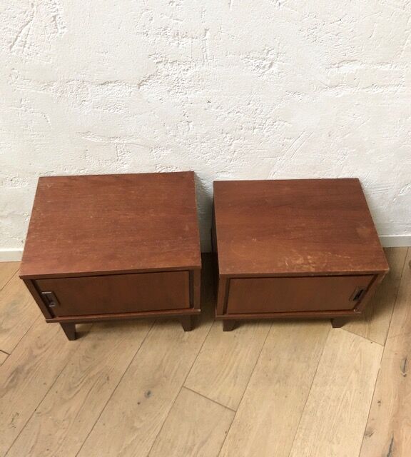 2 vintage bedside tables