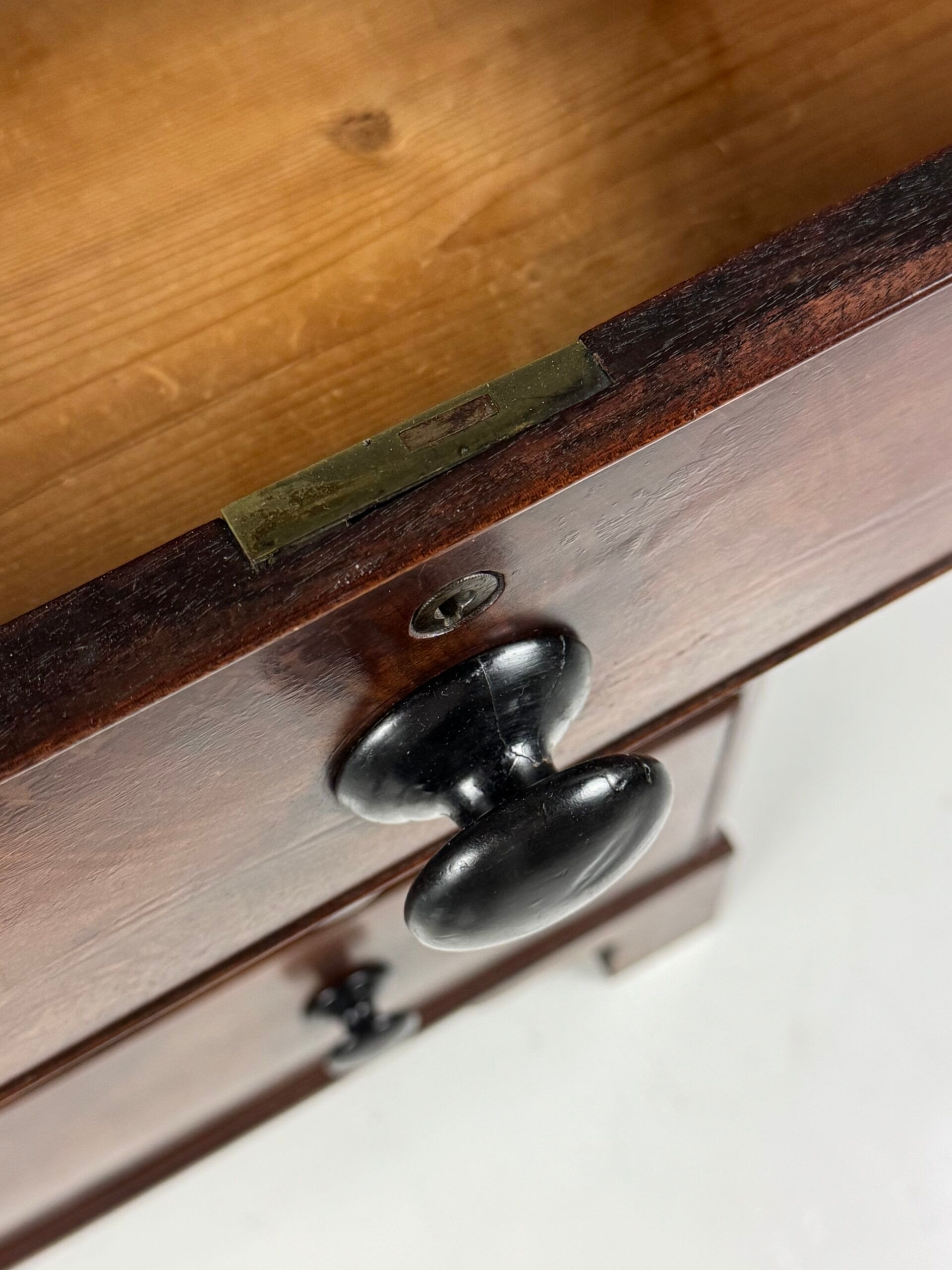 Commode en acajou, 19ème siècle
