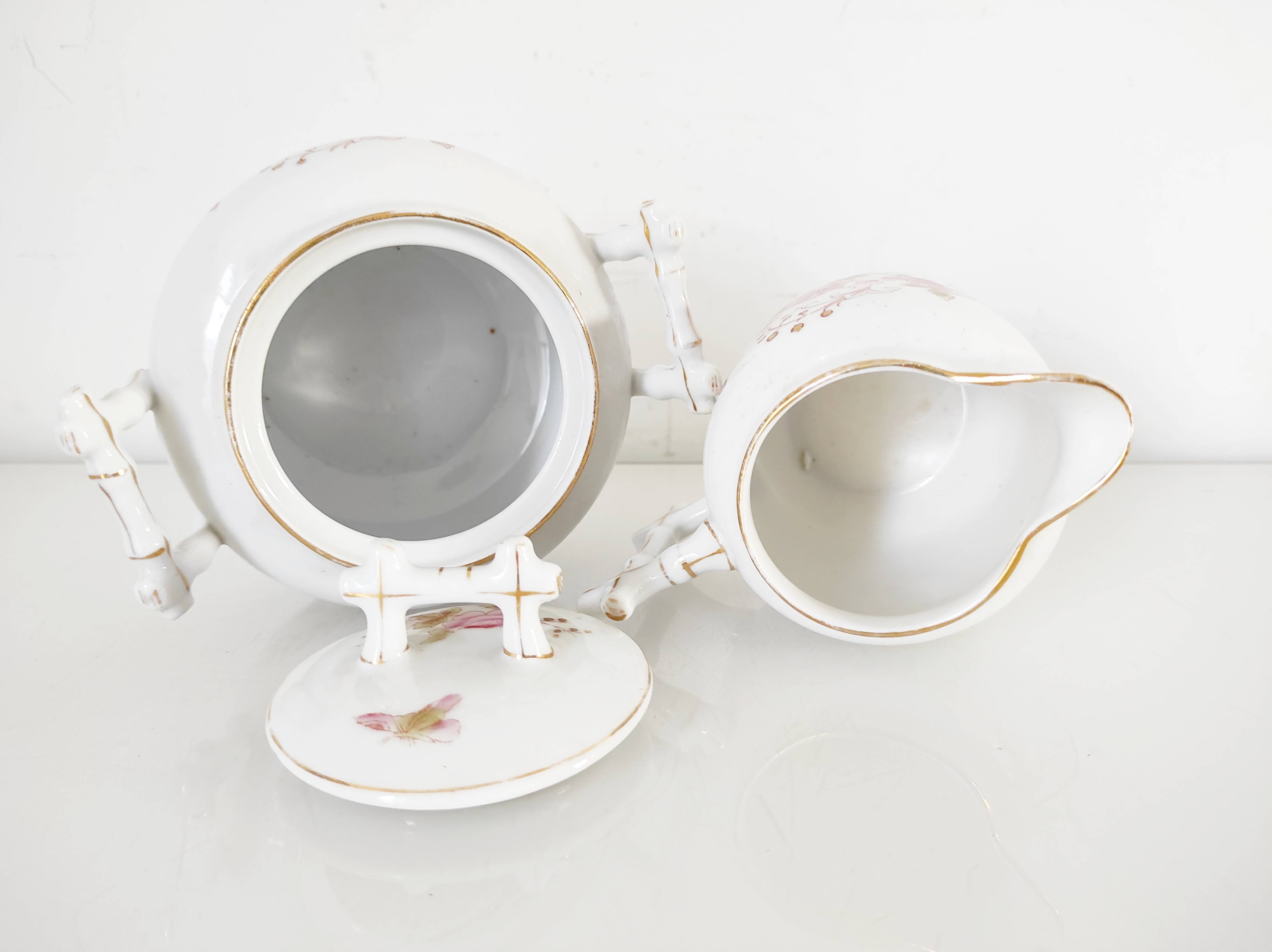 Porcelain coffee service for 8 people with bamboo handles.