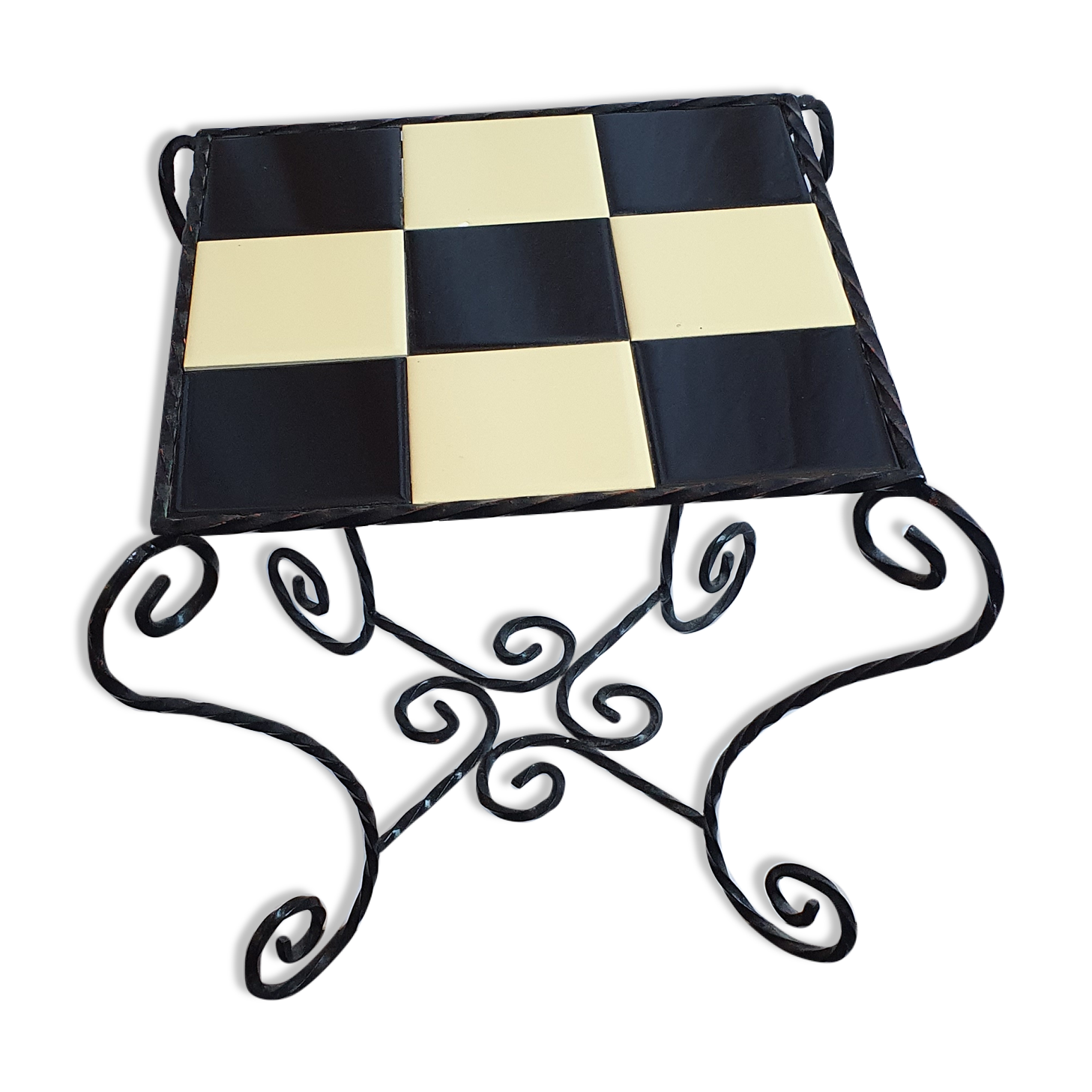 Iron table & earthenware from 1950/60