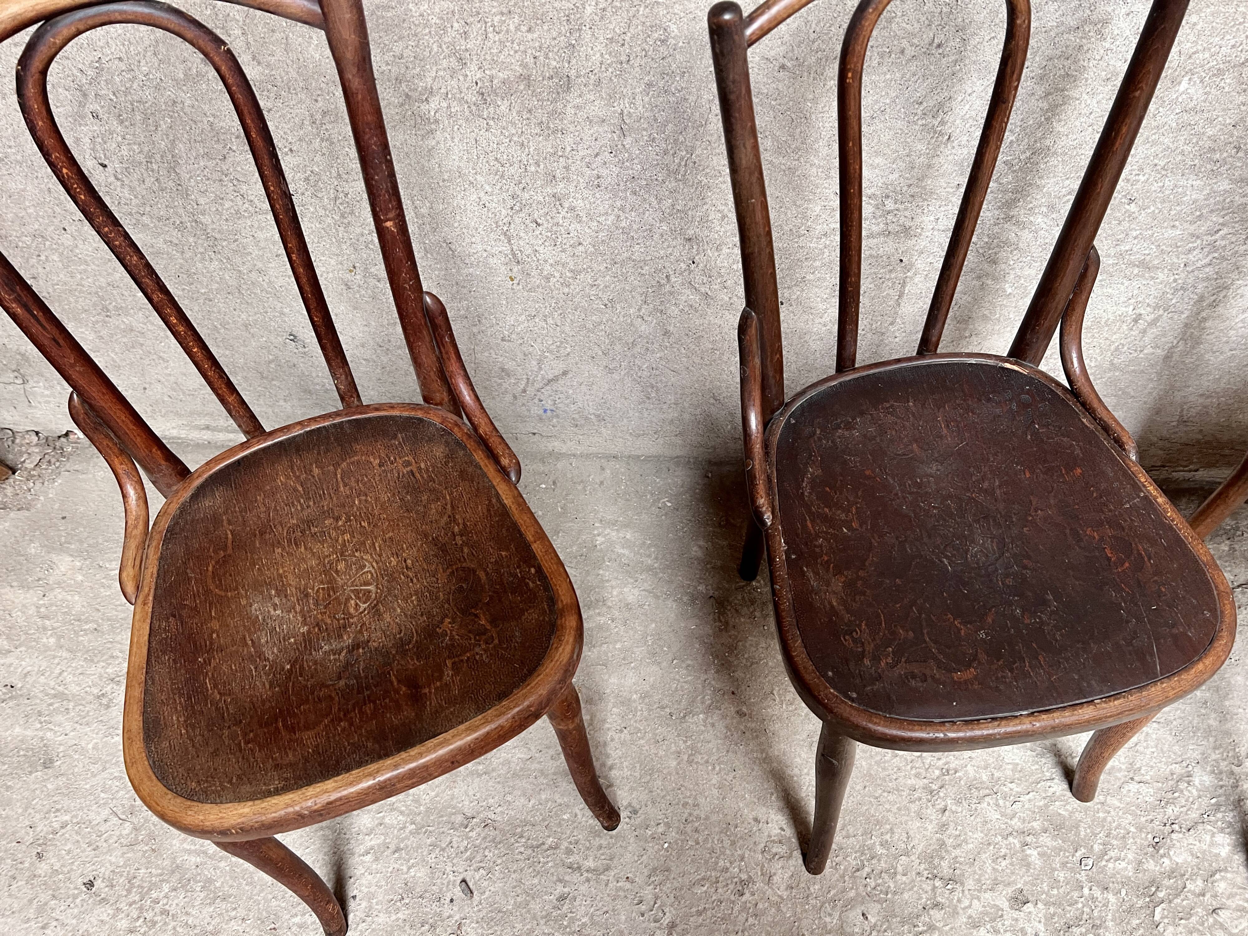 Set of 6 vintage bistro chairs