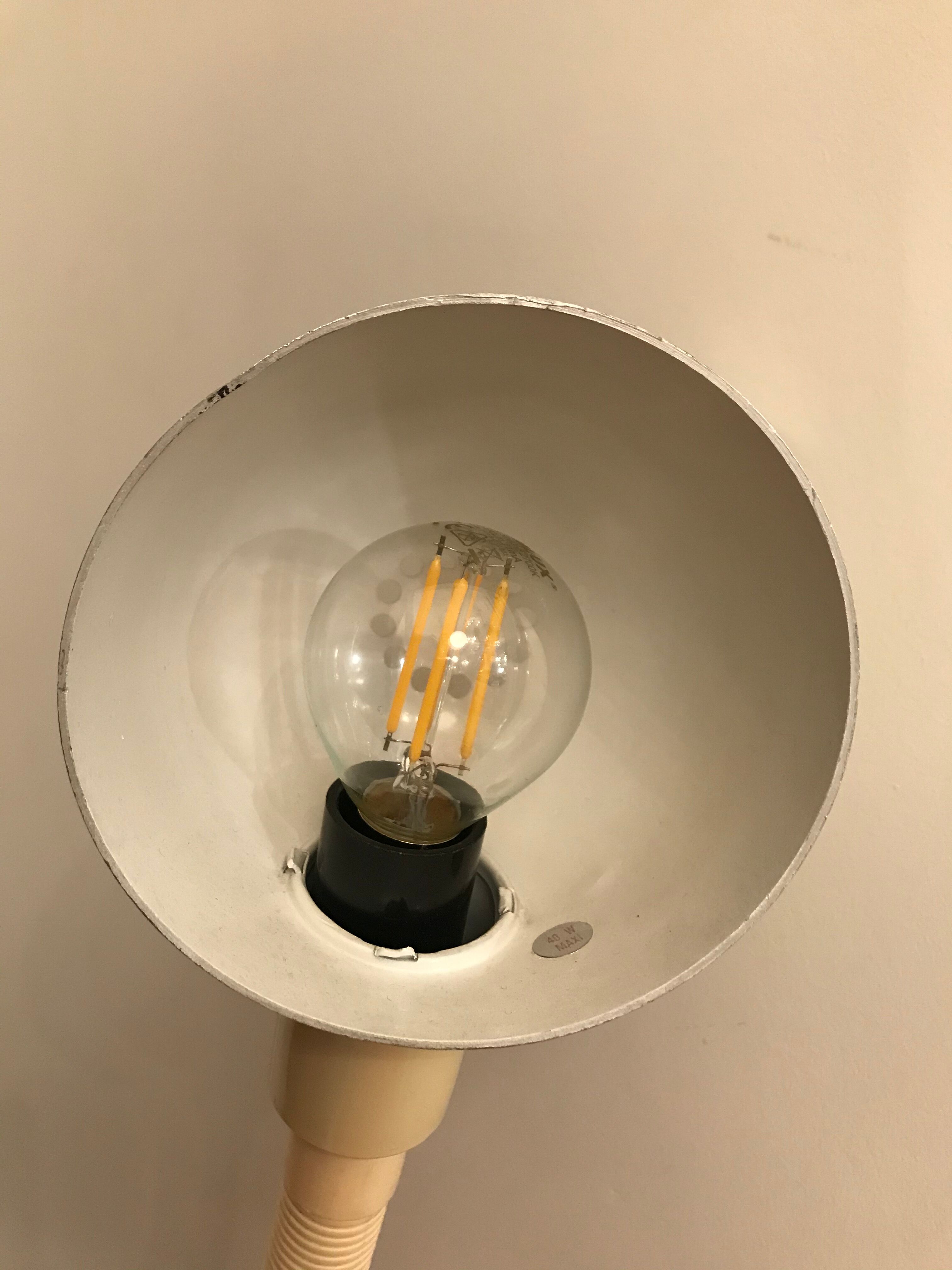 Hebi cream Snake lamp Isao Hosoe for Valenti 1970