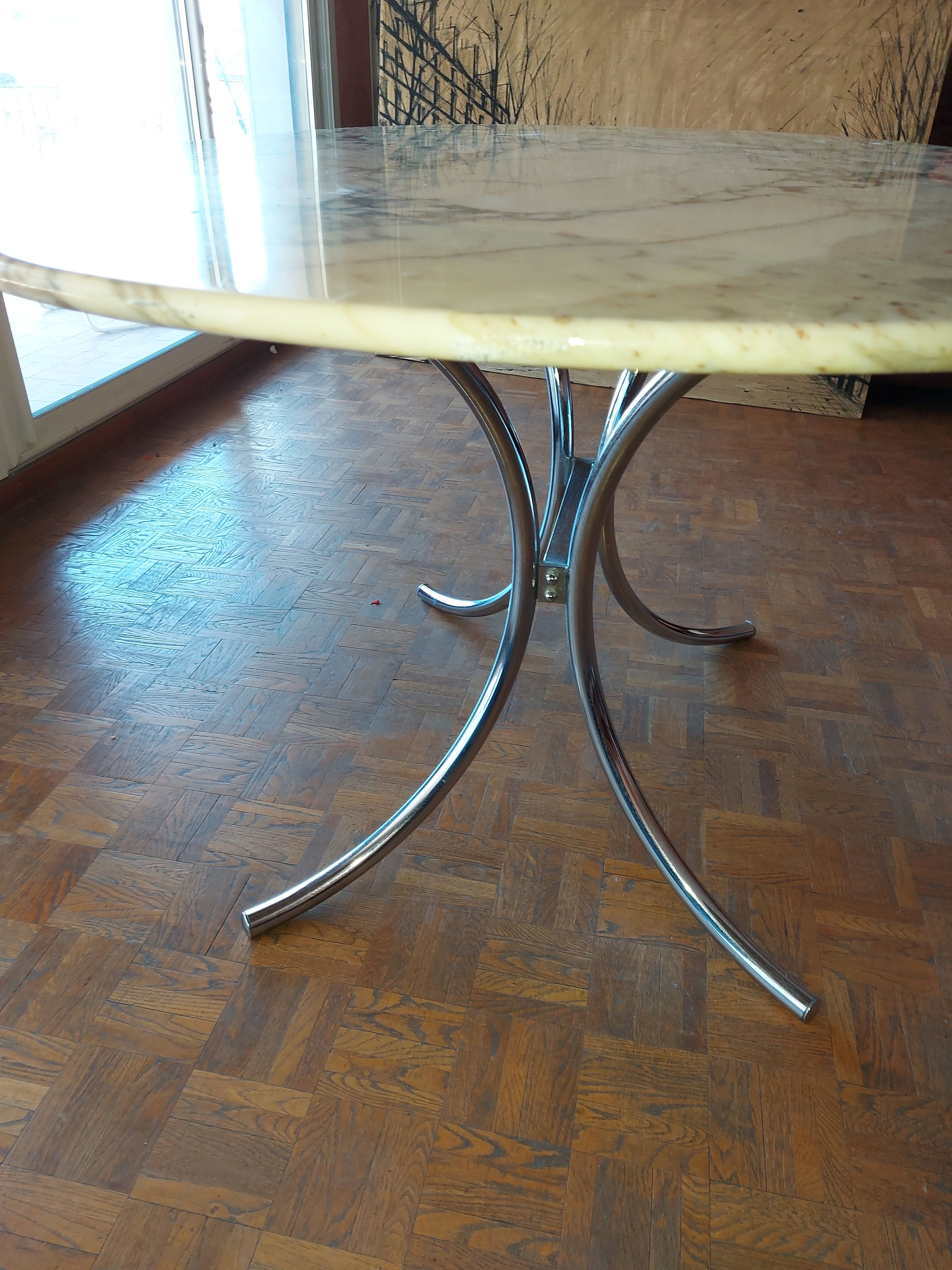 Large dining table in vintage marble 70'S Roche and Bobois