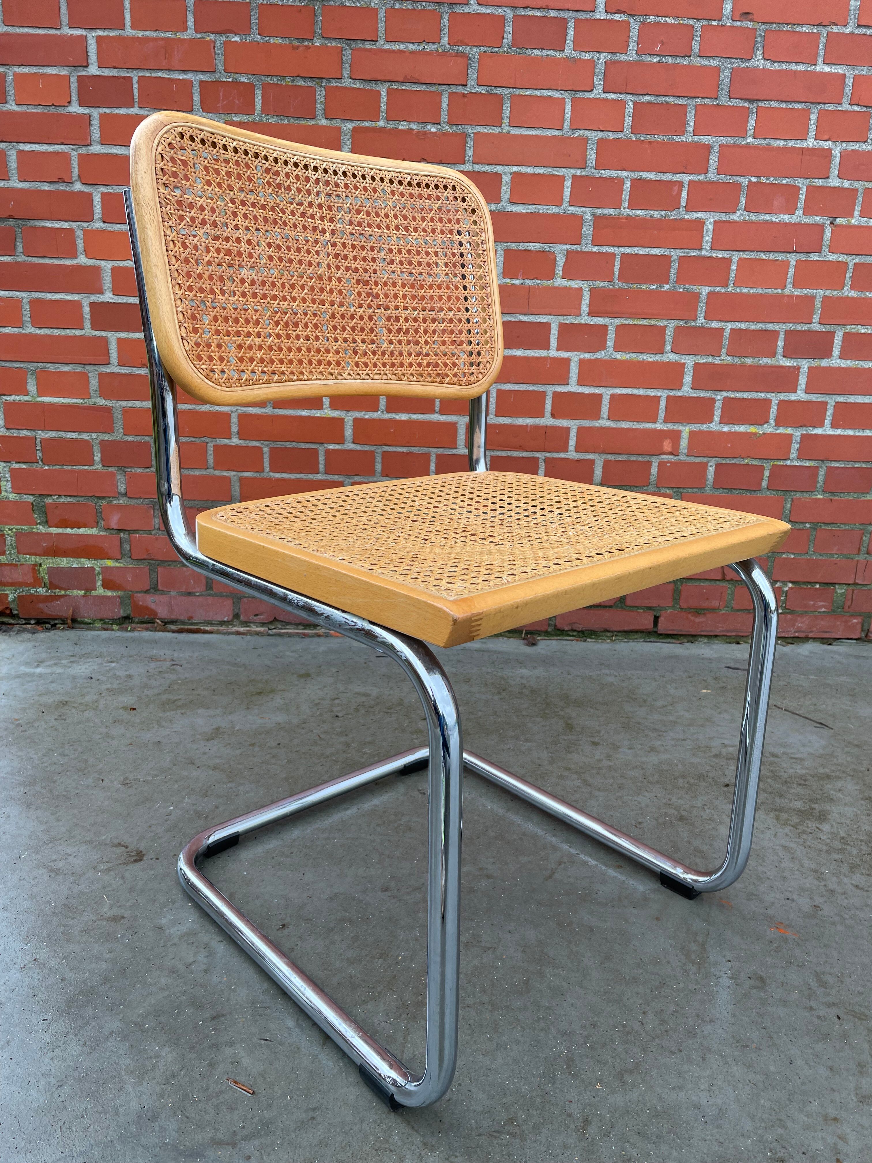 Cesca design chair b32 model