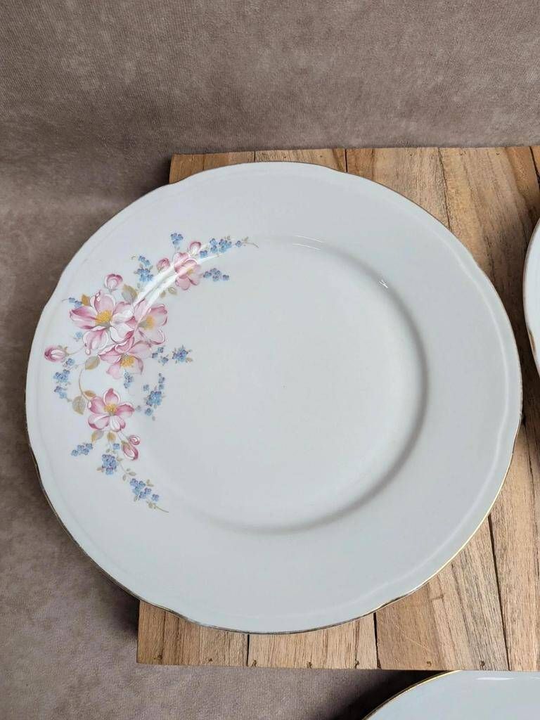 Set of 3 vintage flat plates in Jugoporcelan porcelain – Yugoslavia
