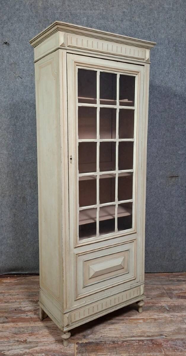 Display cabinet with a Louis XVI style lacquered door – early 20th century
