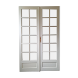 Double glass door small tiles