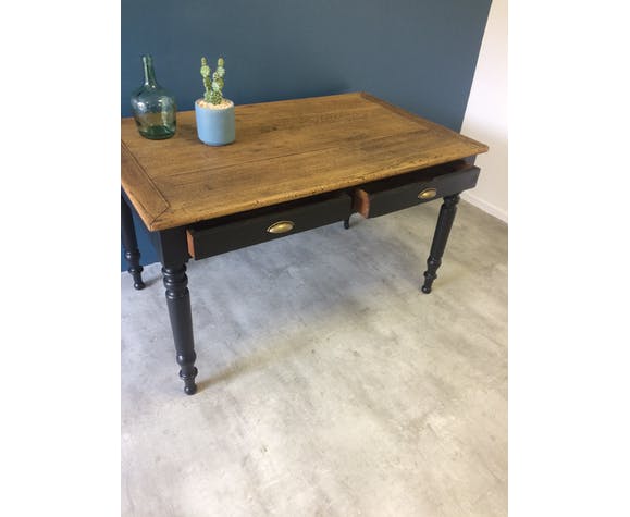 Farm table with drawers