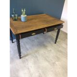 Farm table with drawers