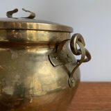 Brass vase / bucket