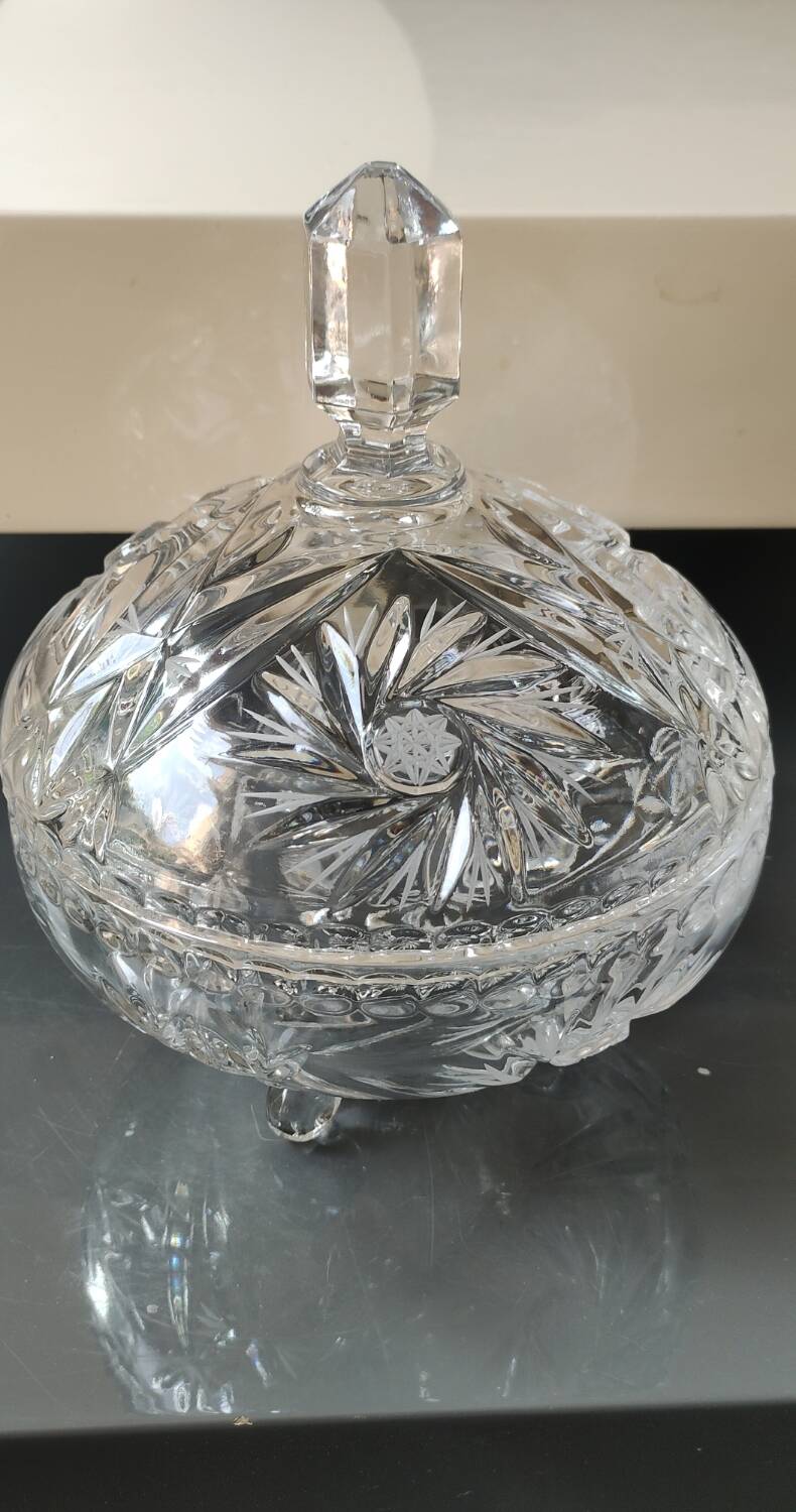 Bohemian cut crystal candy dish. Sophisticated star motifs.