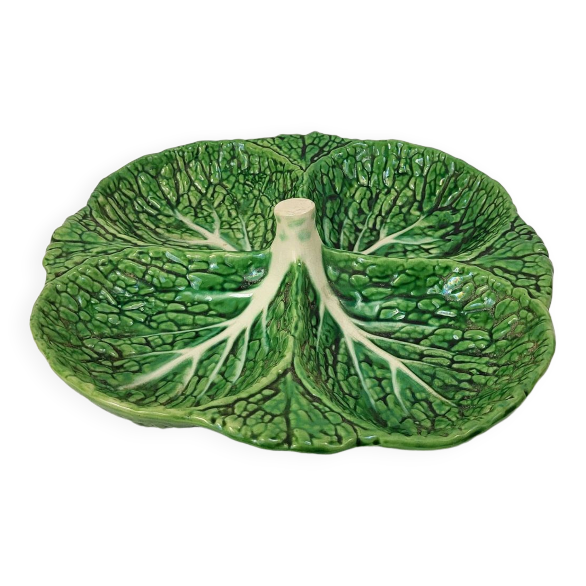 Ceramic dish with cabbage leaf compartments