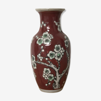 Red inspiration vase Asian
