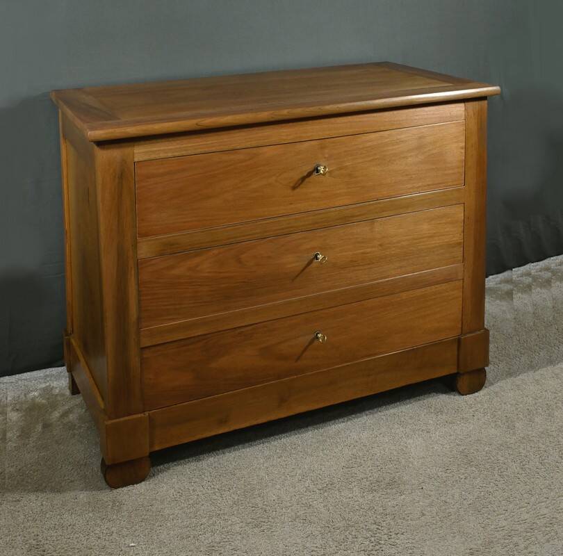 Walnut chest of drawers, Restoration style – Late 19th century