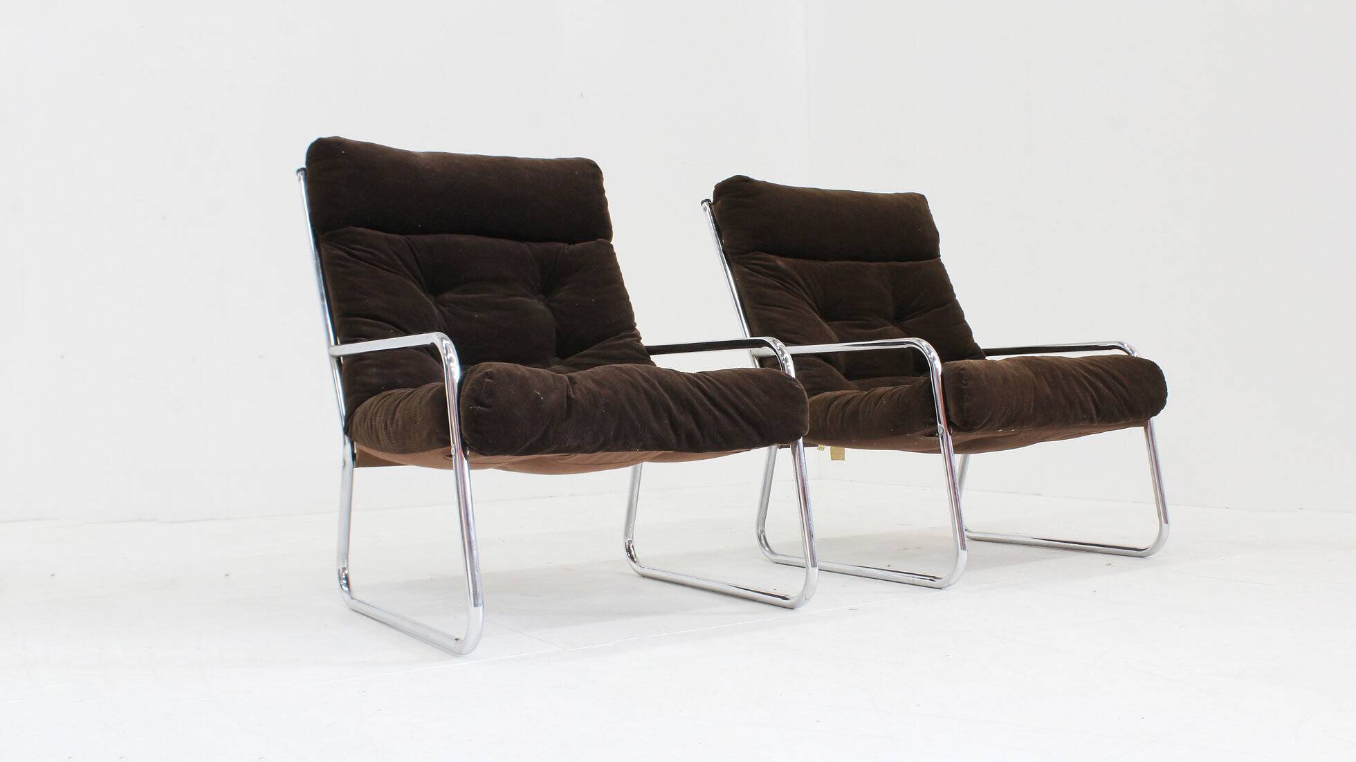 Ensemble de 2 fauteuils chromés vintage Space Age par Gillis Lundgren, années 1970.