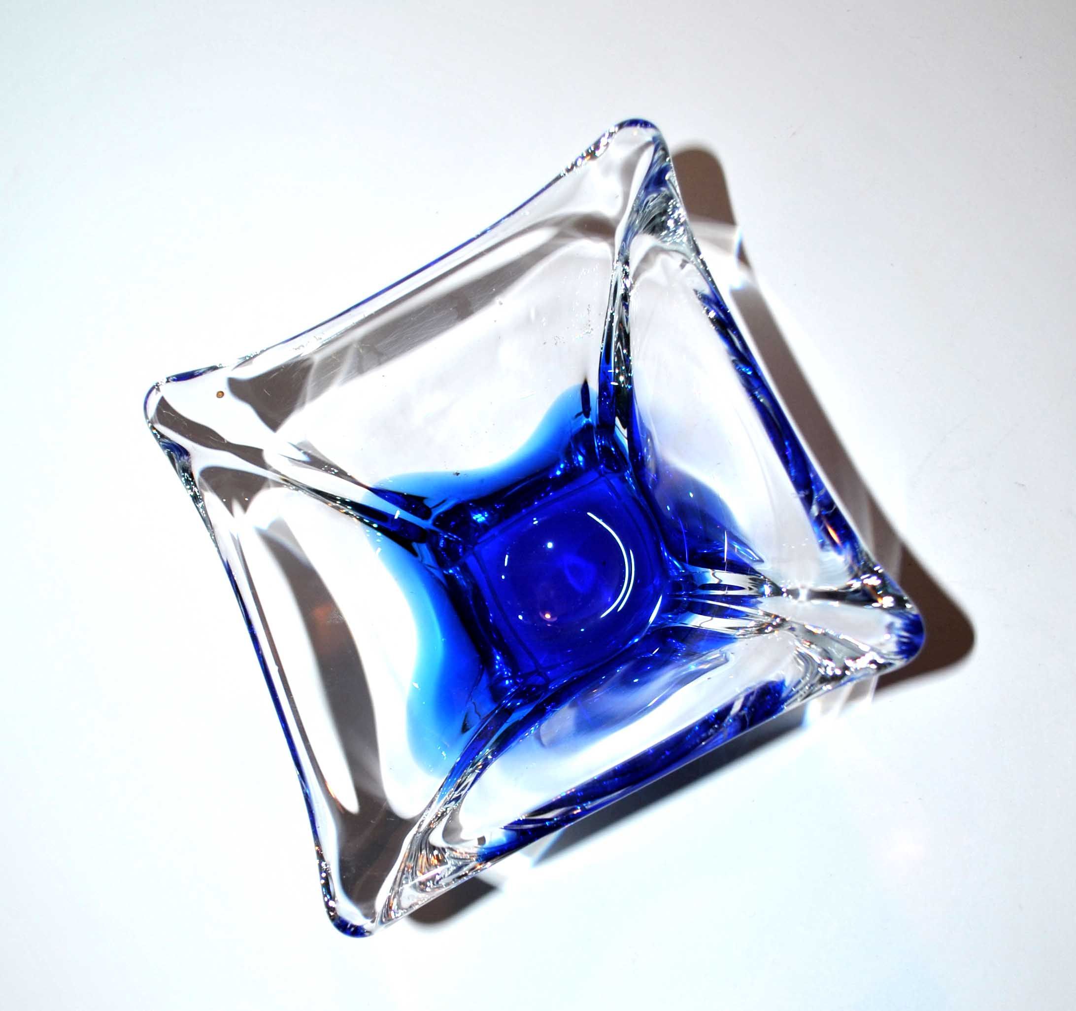Vintage ashtray cut in Blue Murano crystal - Modernist pocket empty 1970-80