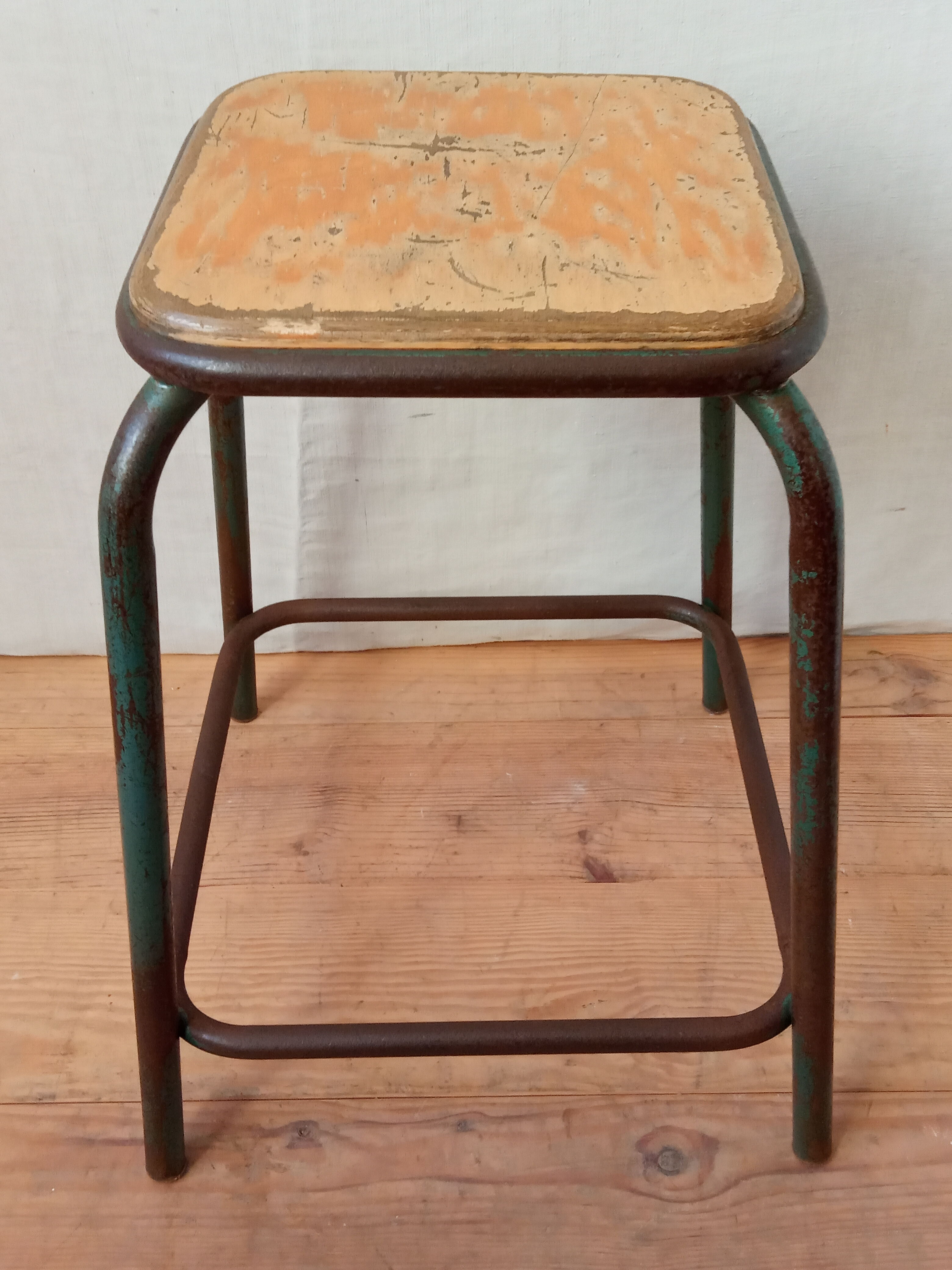 Workshop or school top stool