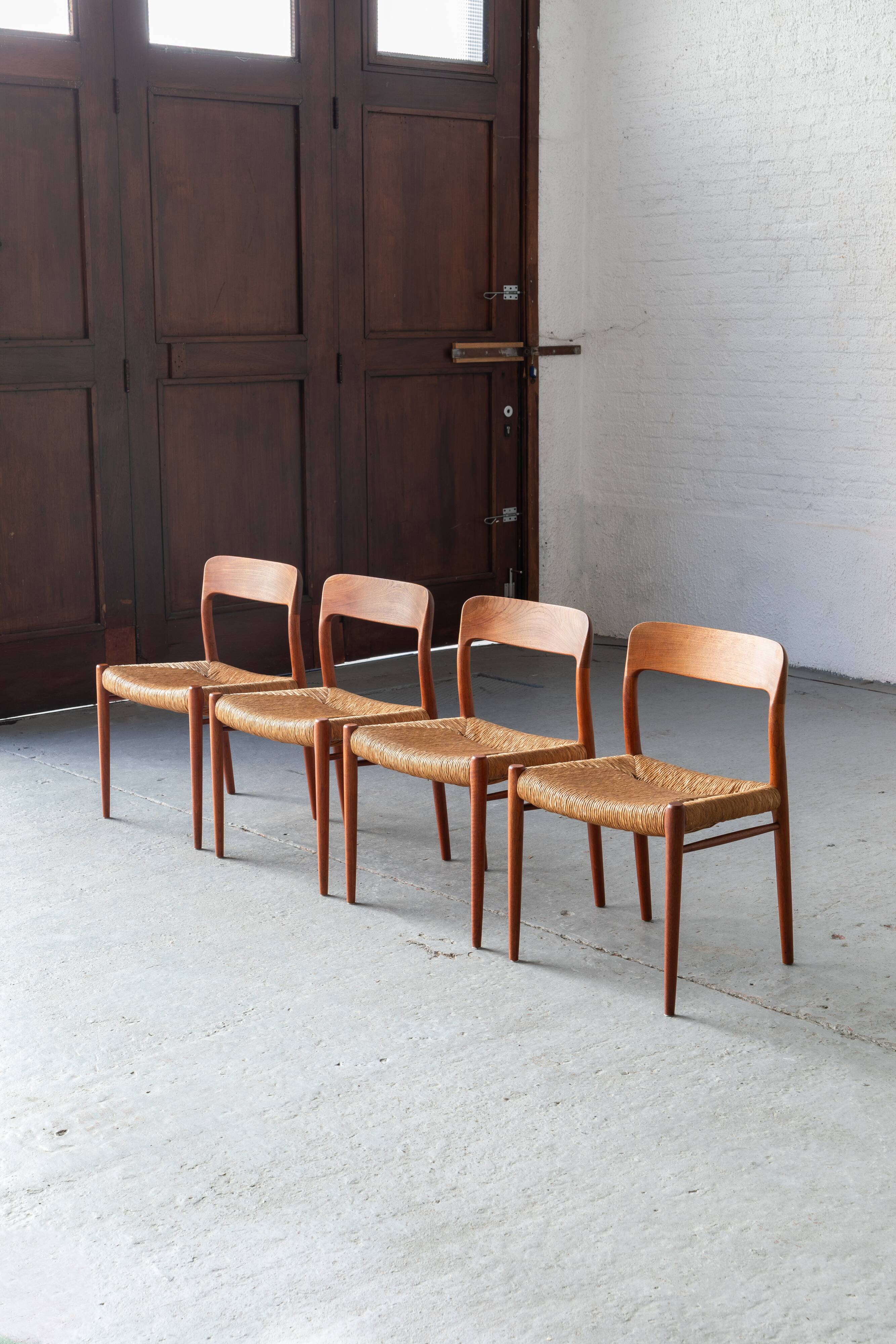 Set of 4 dning chairs 'Model 75' by Niels O. Moller