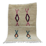 White Berber rug with decoration, 250cm x 150cm