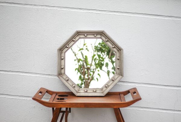 Miroir vintage, miroir bois recouvert d'étain, miroir étain années 60