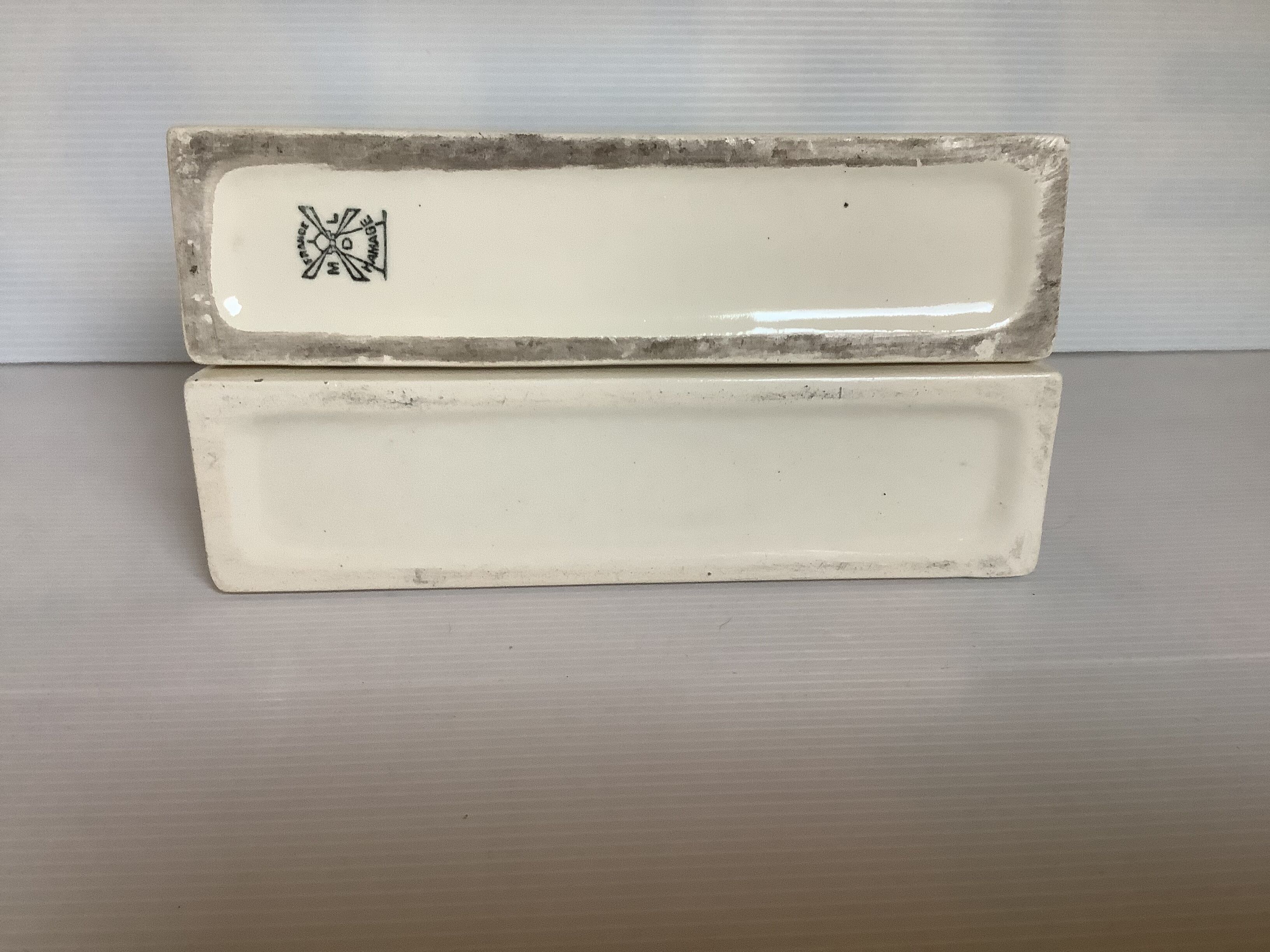 Pair of old flower vases mill wolves hamage