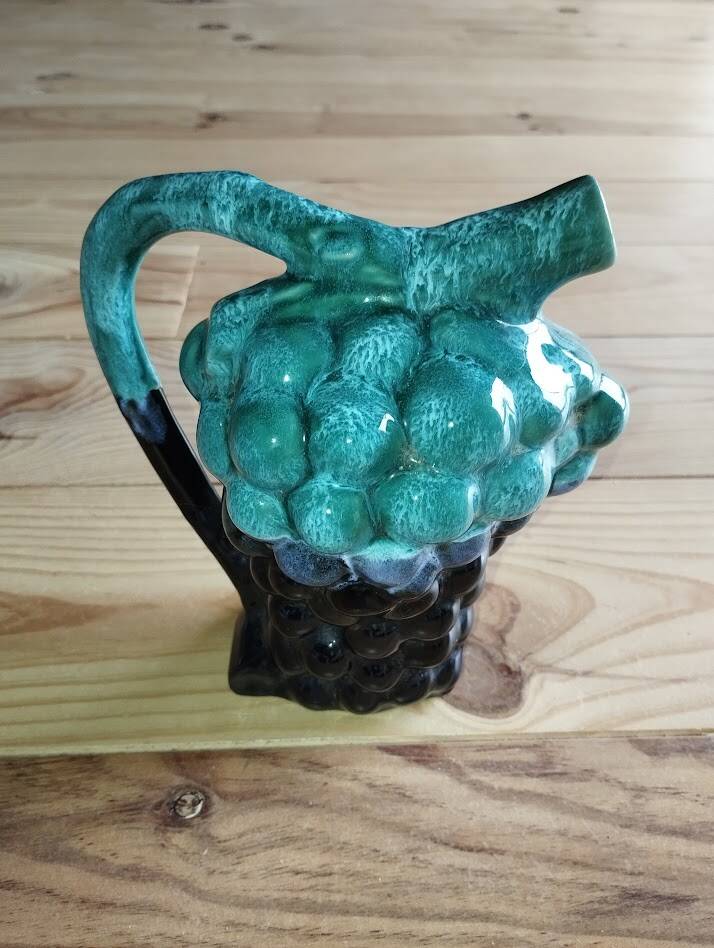 Vintage Vallauris jug in ceramic barbotine with grape decoration – 1950s