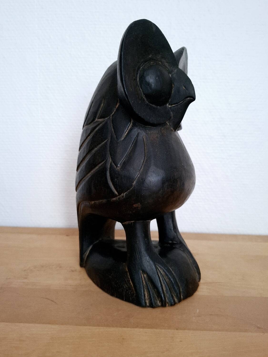 Chouette en bois sculpté vintage