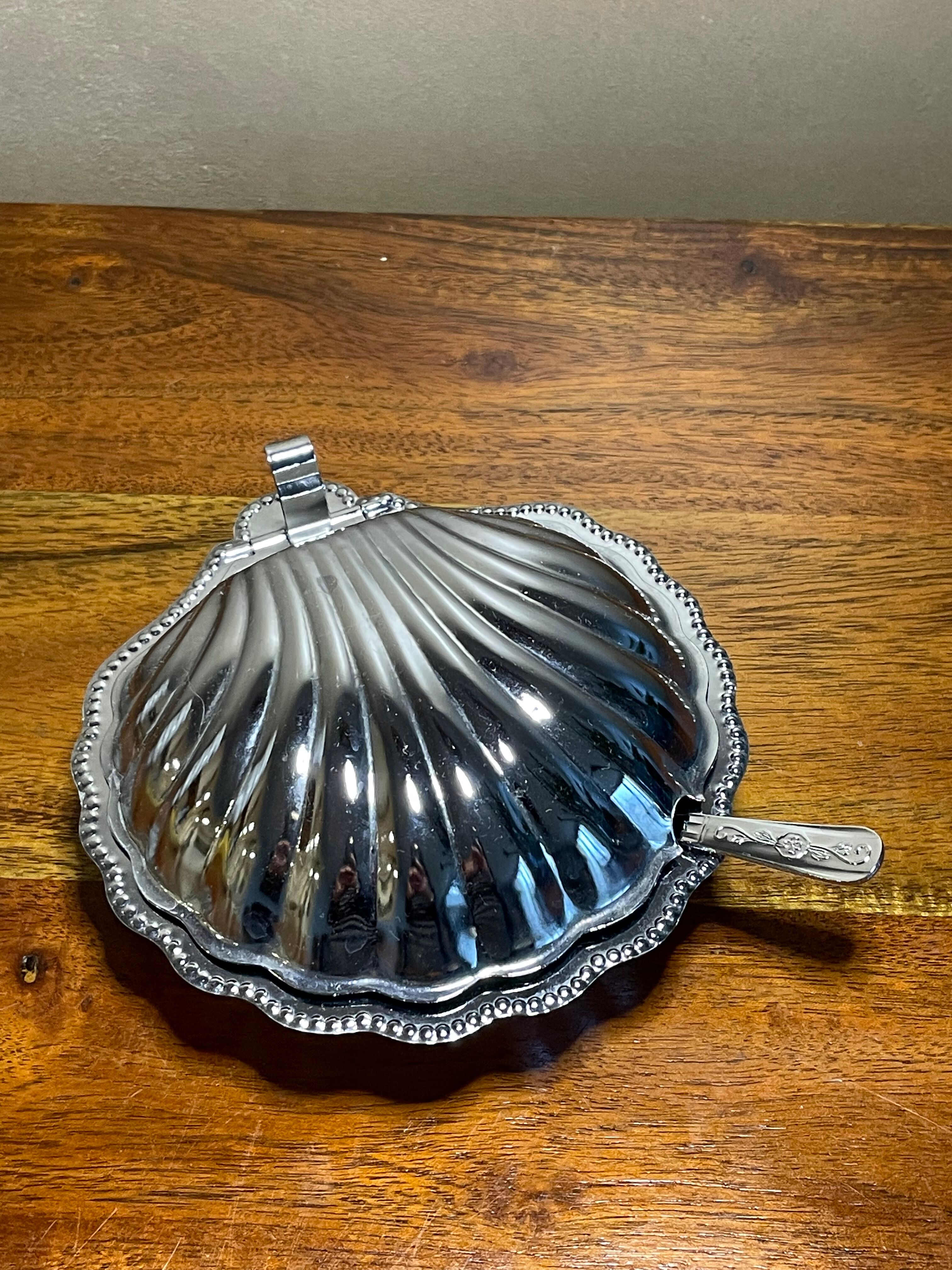 Butter, caviar cup shell Scallops silver metal