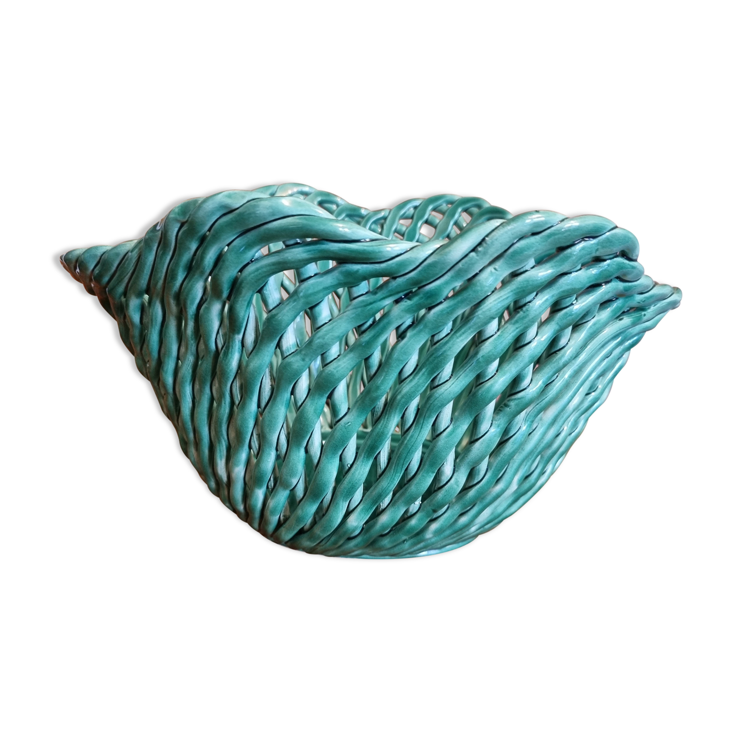 Vintage pot cover in woven slip green basket