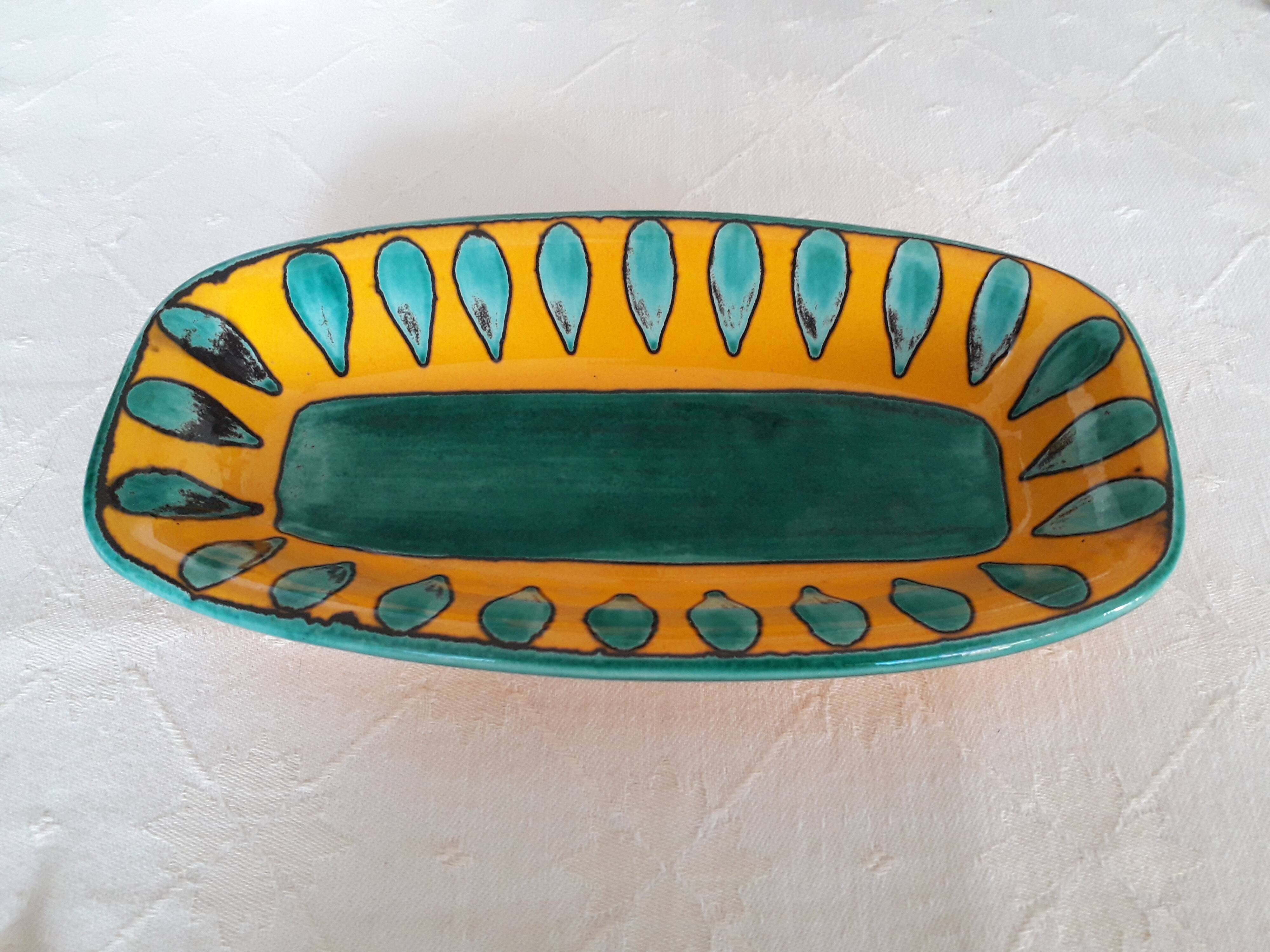 Ceramic pocket emptier from Saint Clément